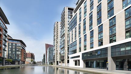 Flat Harbet Road in City of Westminster