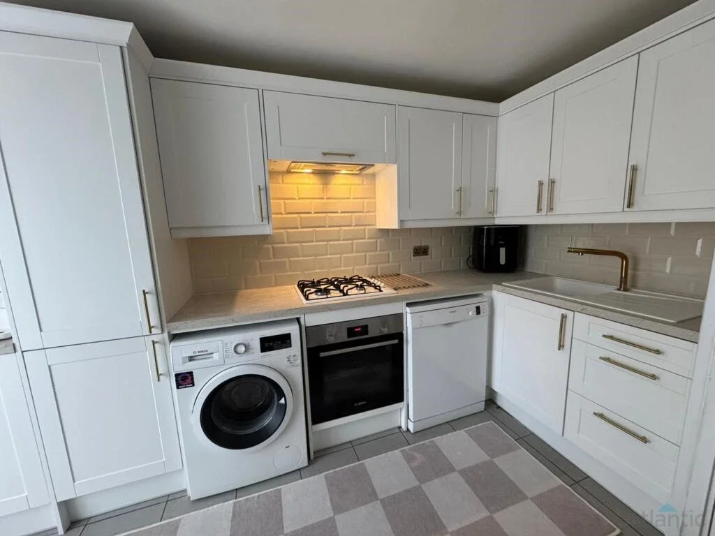 Flat Caledonian Road in Greater London