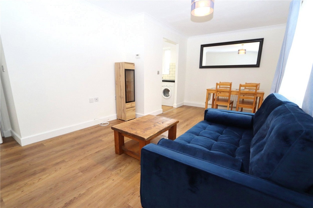 Flat Akerlea Close in Milton Keynes