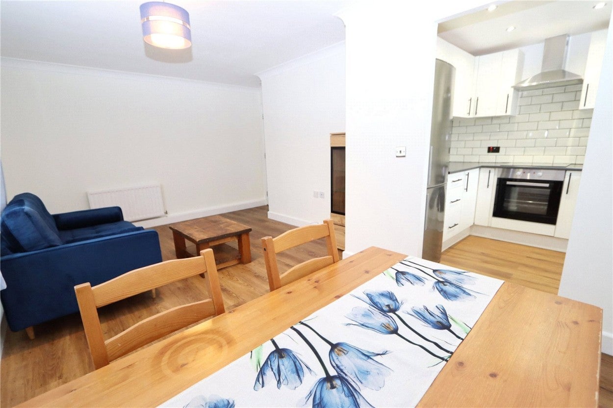 Flat Akerlea Close in Milton Keynes