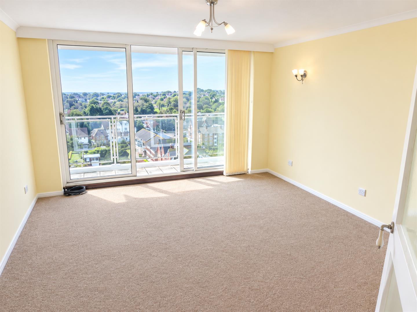 Flat Willingdon Road in Eastbourne