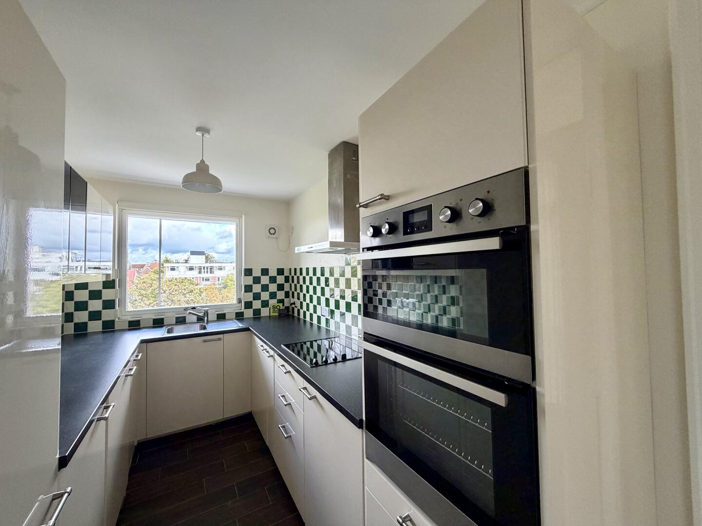 Flat Willingdon Road in Eastbourne