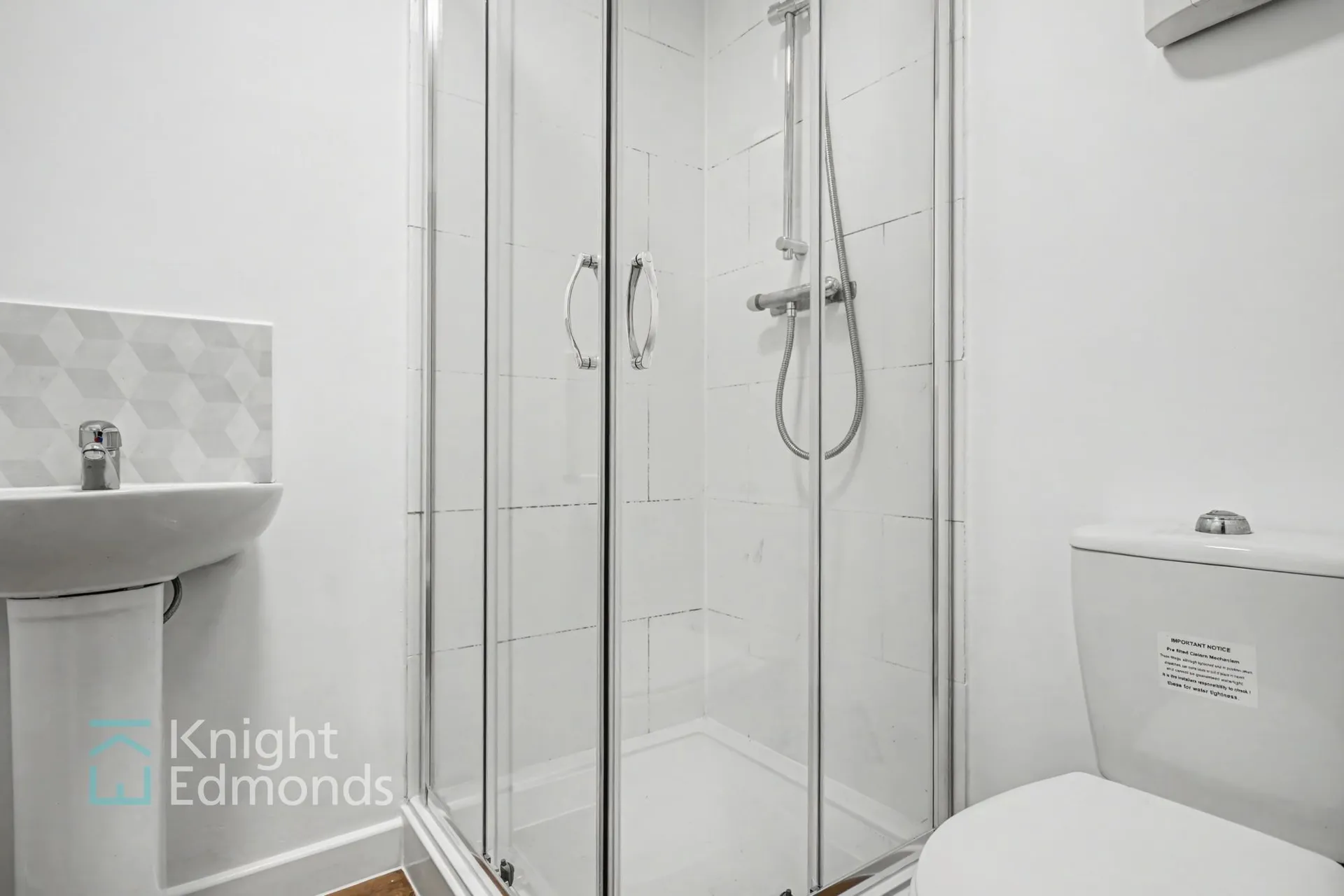 Flat Sittingbourne Road in Maidstone