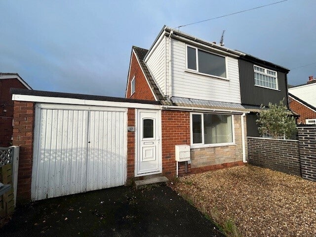 House Ullswater Close in Hambleton