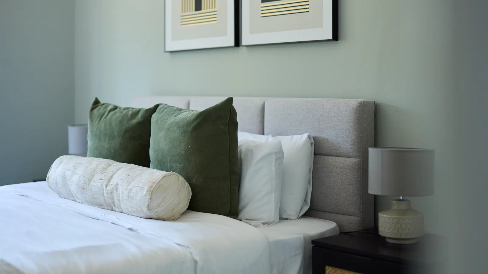 Flat Holmewood Road in Greater London