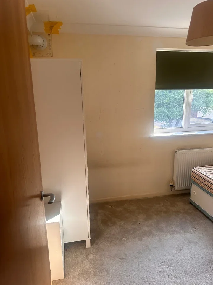 Flat Oakleigh Road North in Greater London