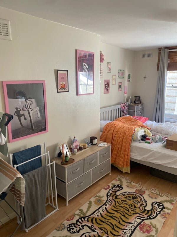 Room Schubert Road in Greater London