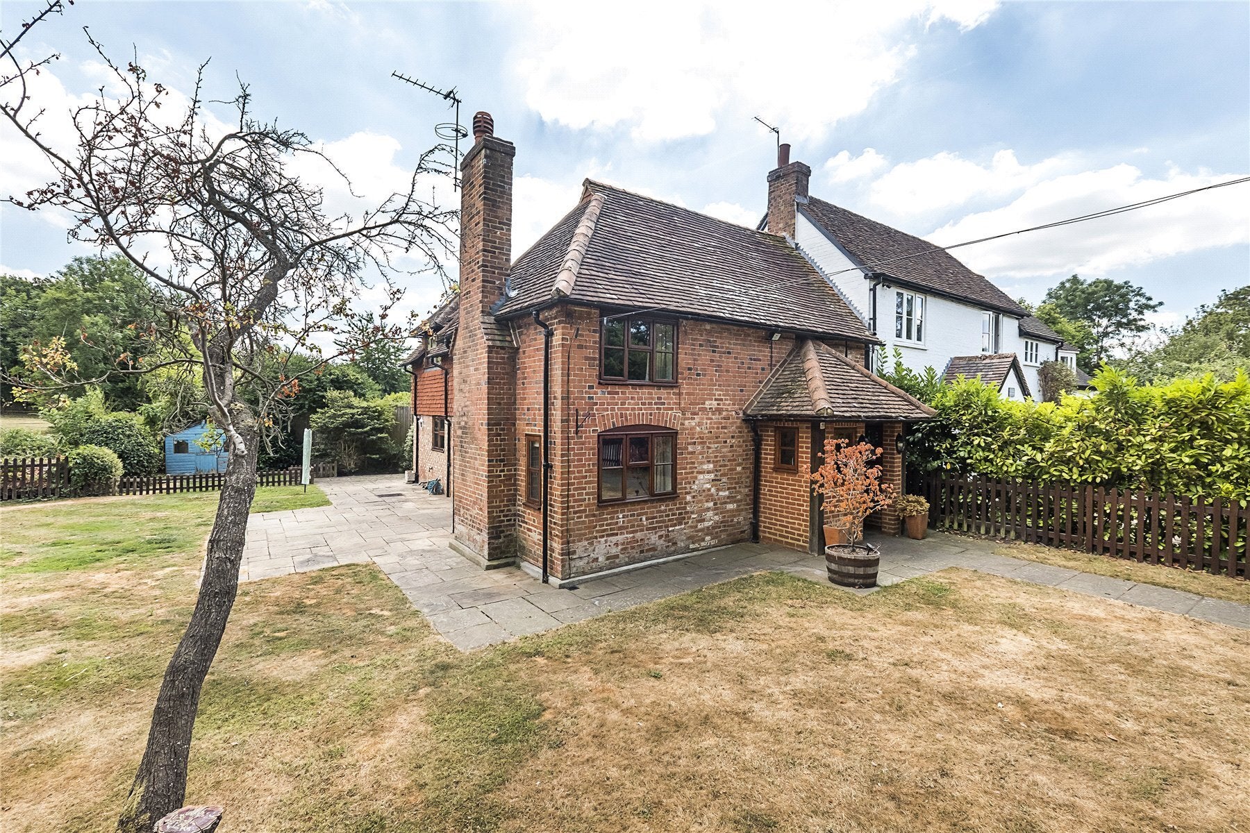 House Farleys Close in Guildford