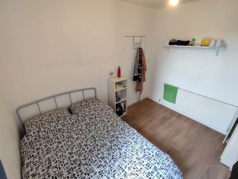 Room Rutland Gardens in Greater London
