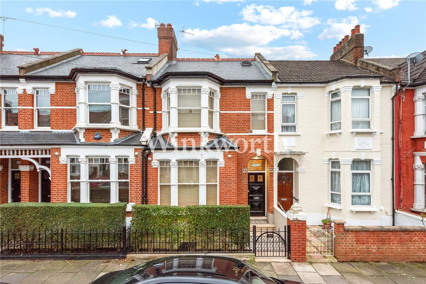 Flat Abbotsford Avenue in Greater London