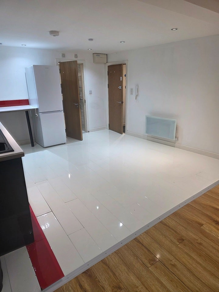 Flat Hazelwood Road in Northampton