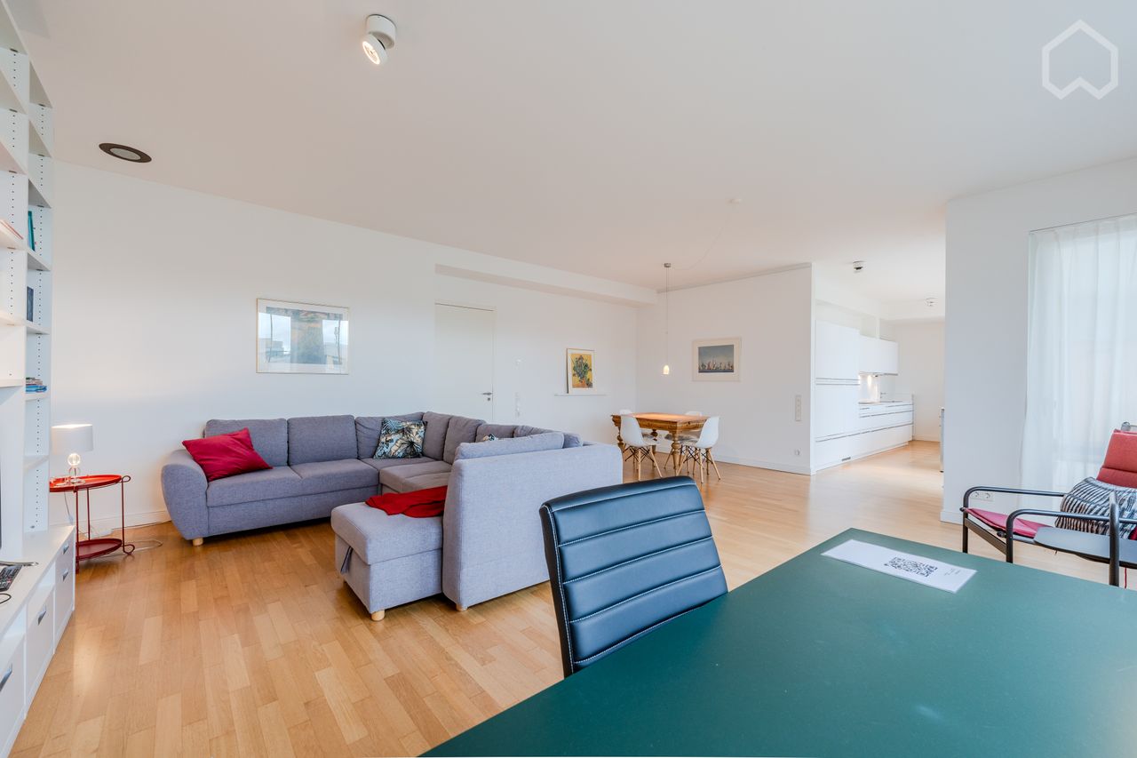 Wohnung Pestalozzistraße in Berlin