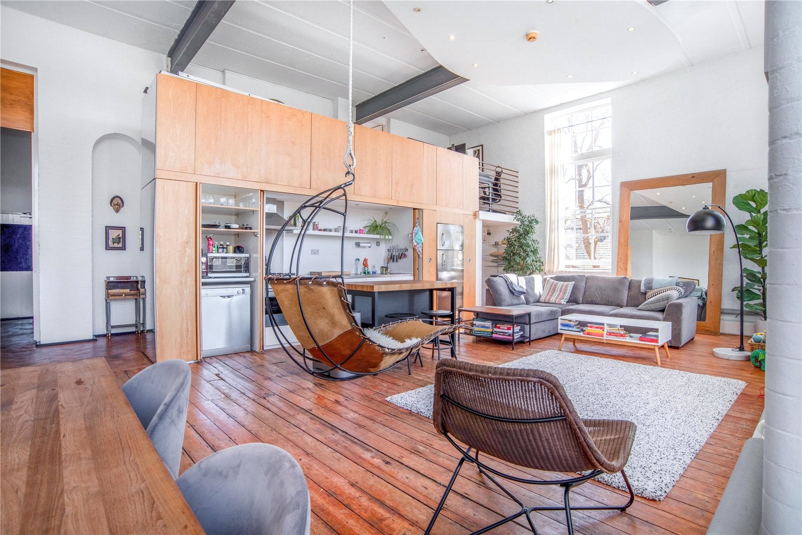 Flat Searles Road in Greater London