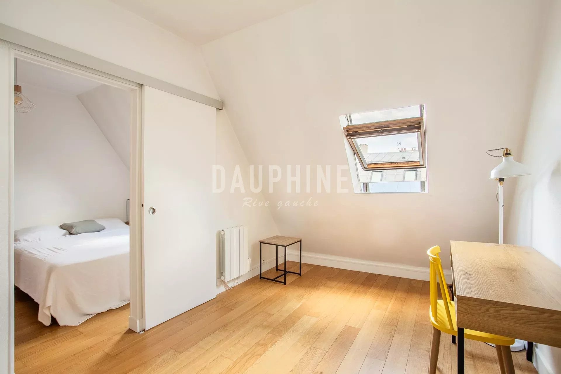 Flat Rue de Londres in Paris