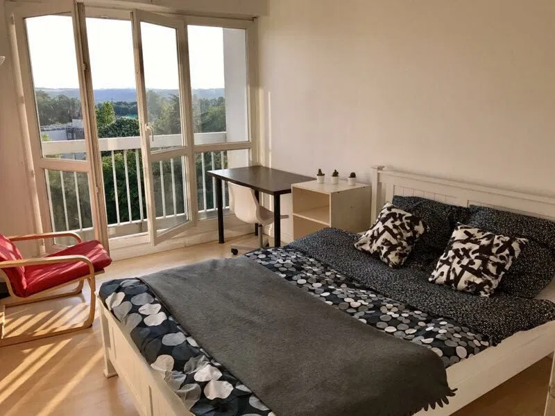 Room Avenue du Nord in Cergy