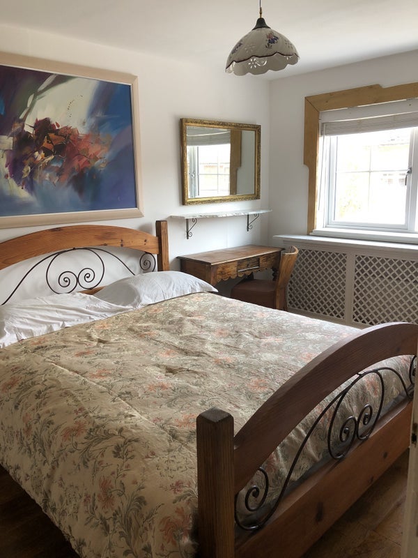 Room Knaresborough Drive in Greater London