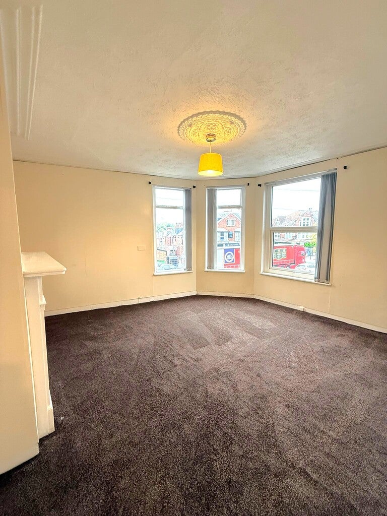 Flat Lambton View in Leeds