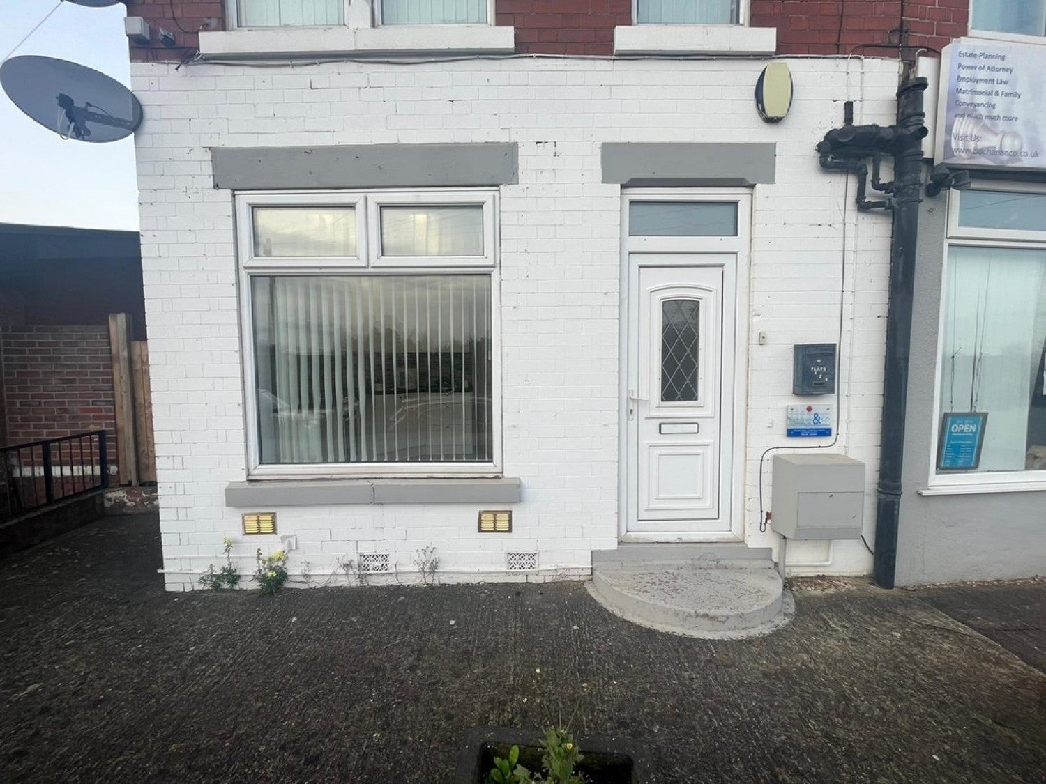Flat Stoney Bank Drive in Rotherham