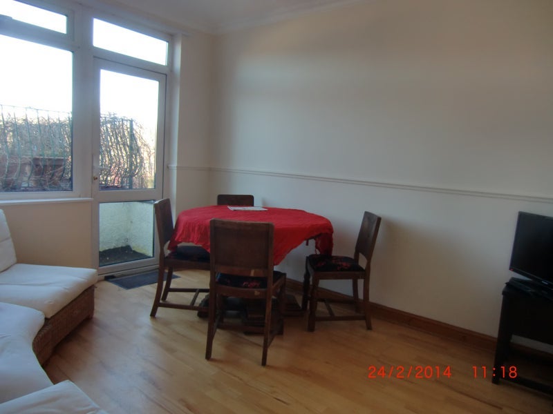 Room Wootton Crescent in Bristol