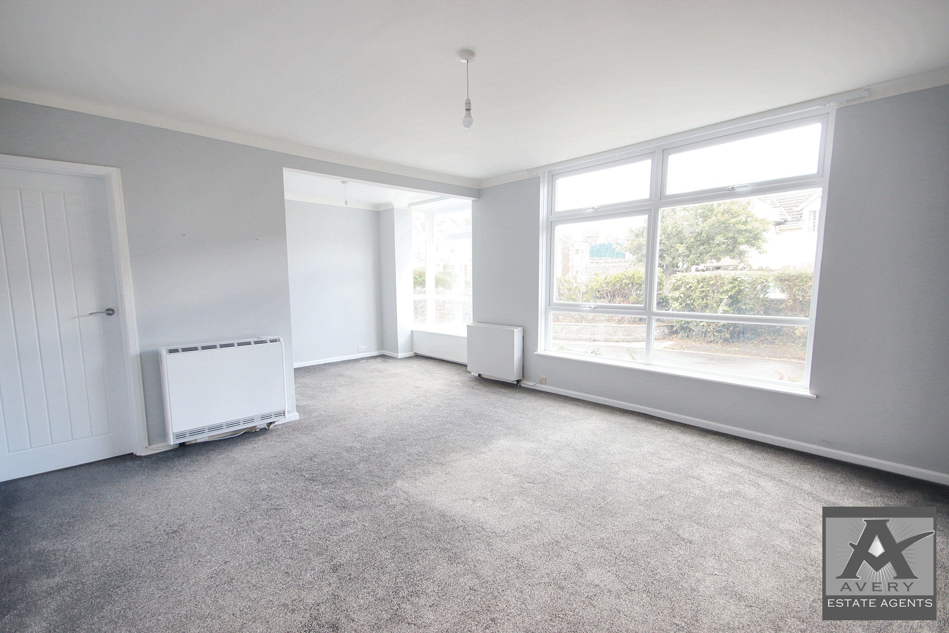 Flat Quantock Road in Weston-super-Mare