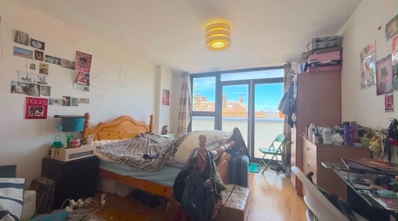 Room Trafalgar Road in Greater London