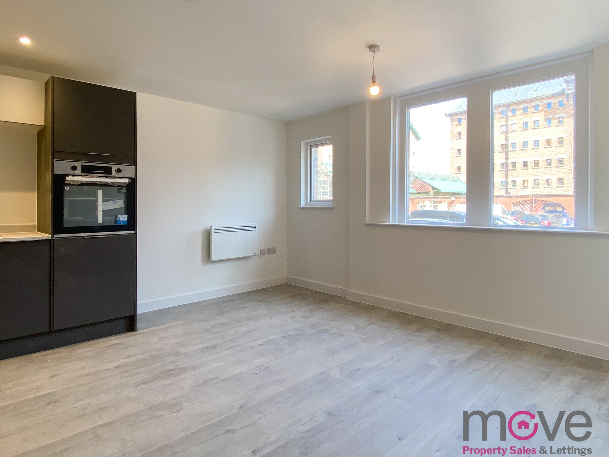 Flat Llanthony Road in Gloucester