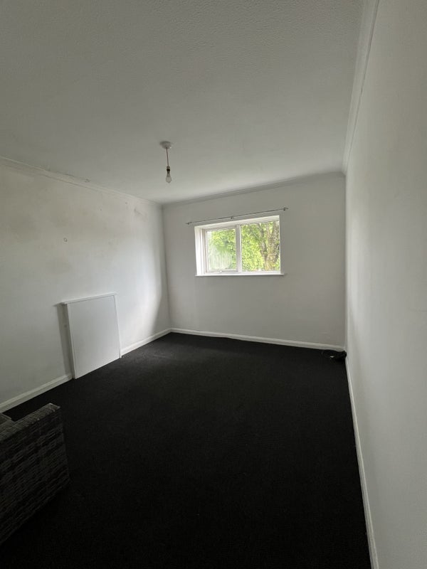 Room Pilton Place in Cardiff