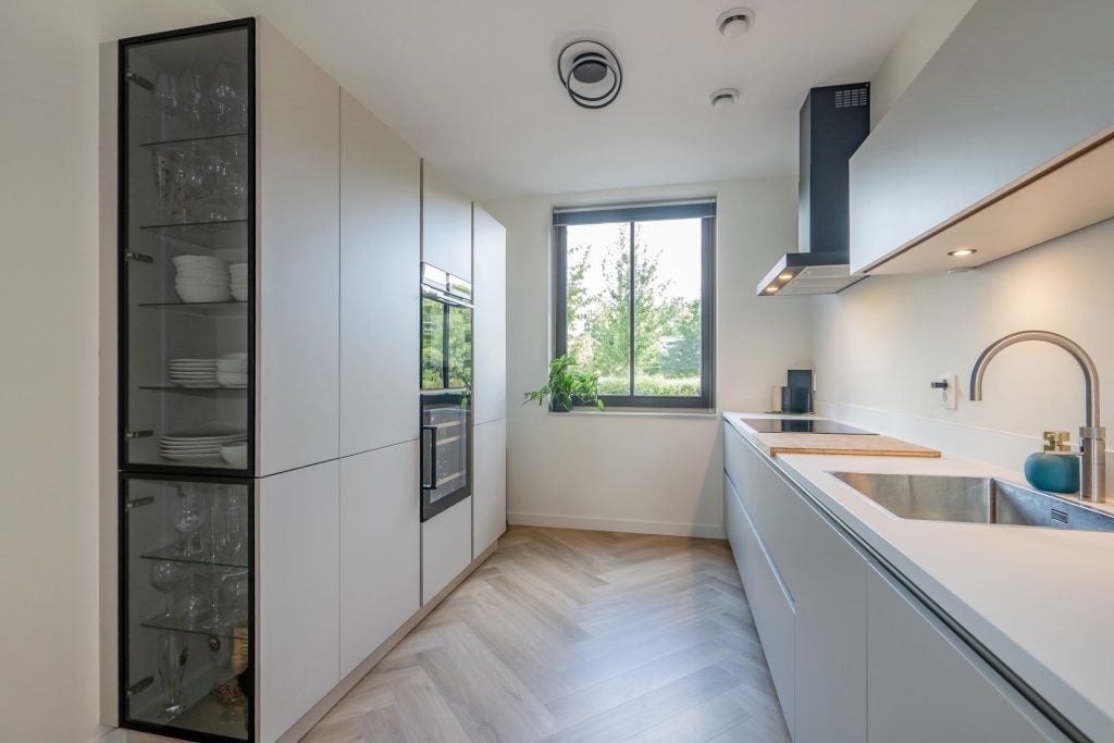 Tussenwoning te koop: Frogersingel 8, Delft