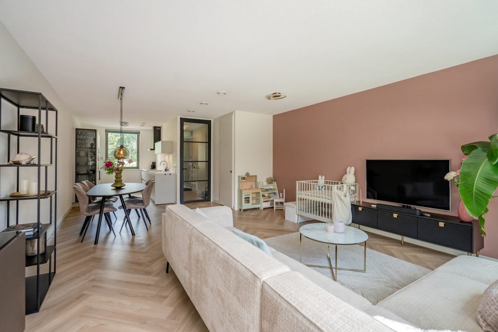 Tussenwoning te koop: Frogersingel 8, Delft