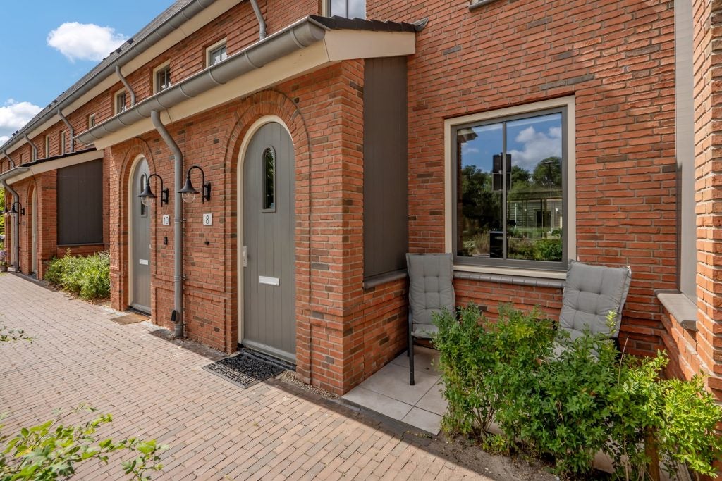 Tussenwoning te koop: Frogersingel 8, Delft