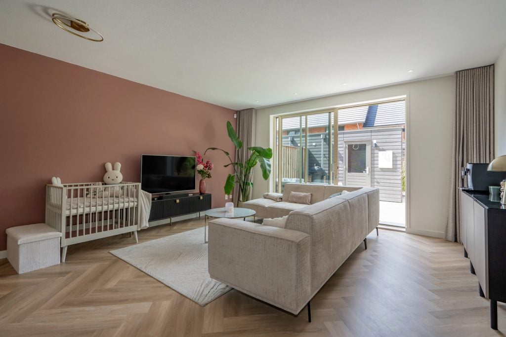 Tussenwoning te koop: Frogersingel 8, Delft