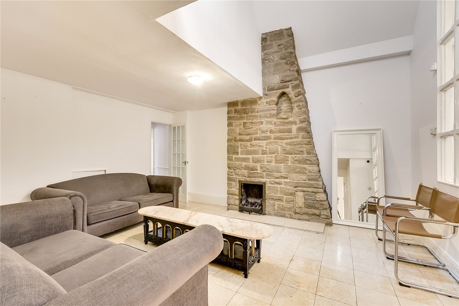 House Castelnau in Greater London