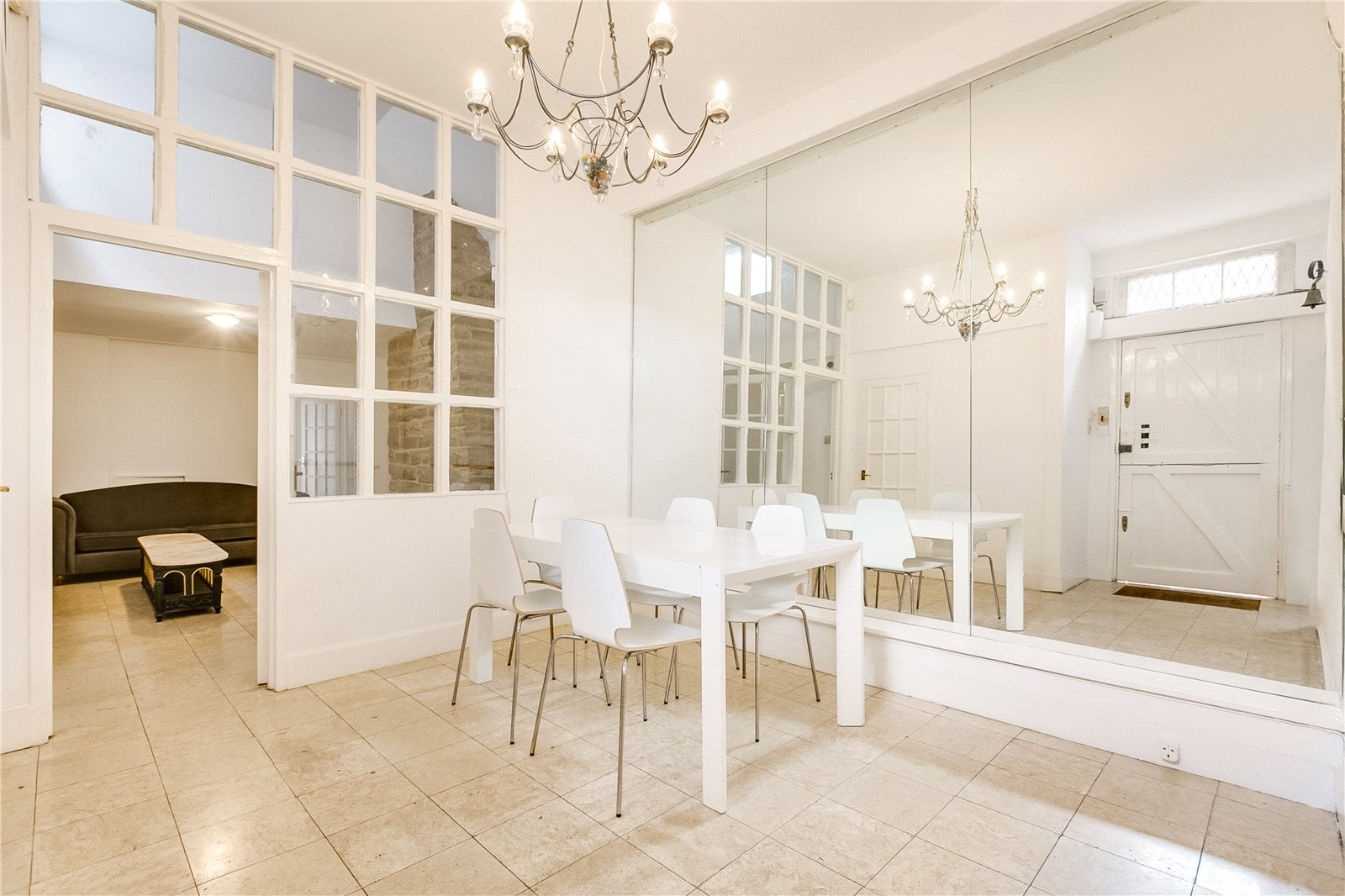 House Castelnau in Greater London
