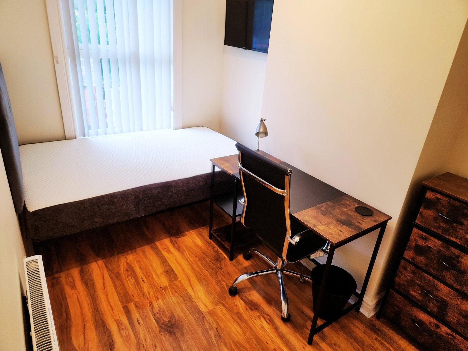 Room Ashby Road in Charnwood