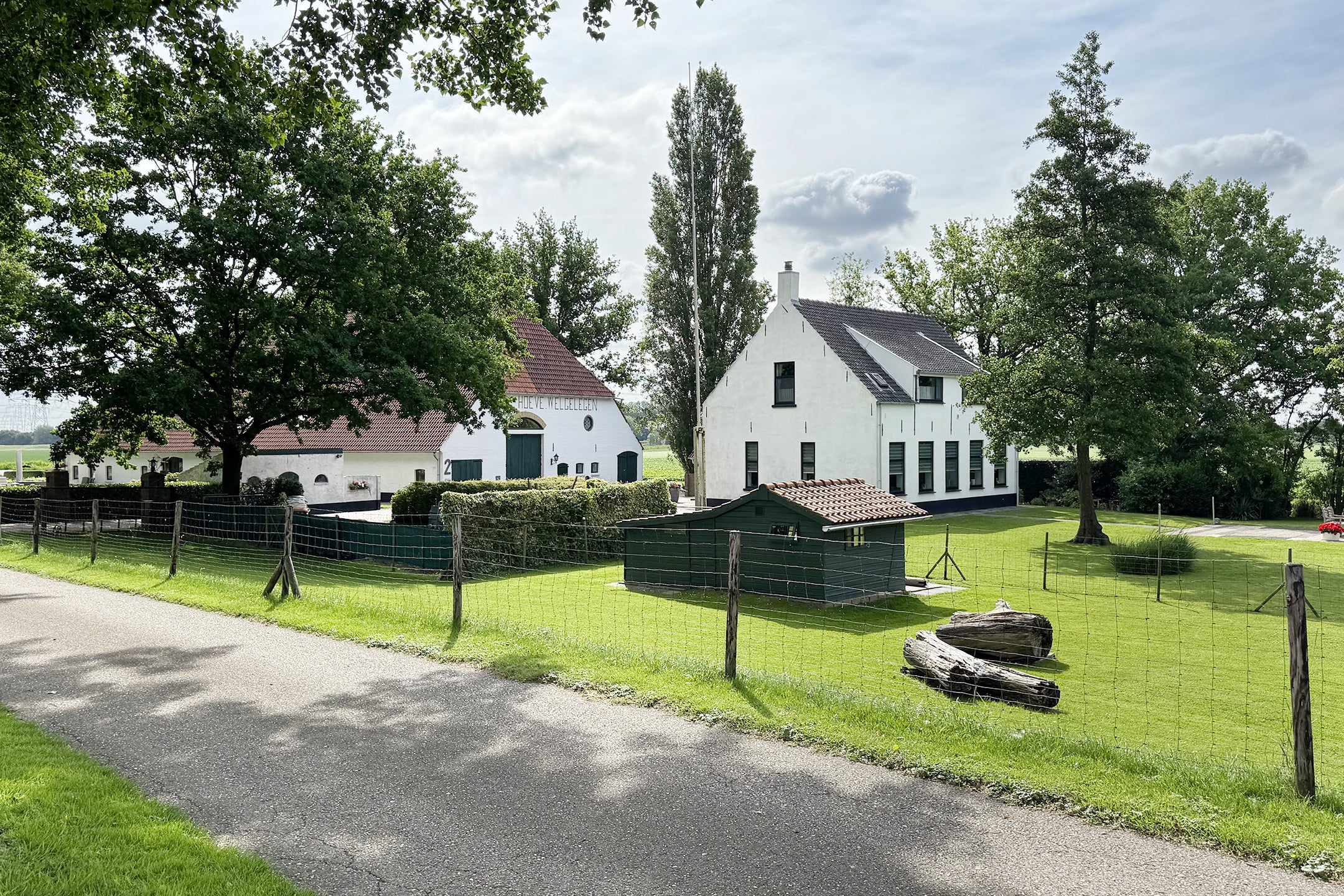 Bredaschedijk 2 4 in Zevenbergschen Hoek