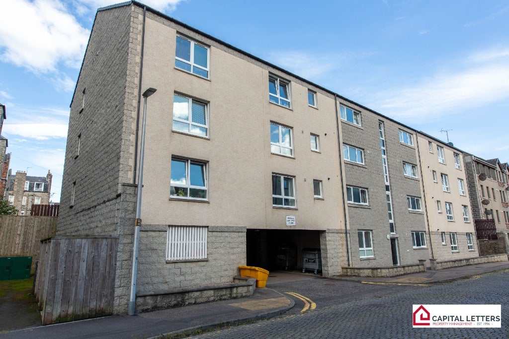 Flat Fraser Road in Aberdeen City