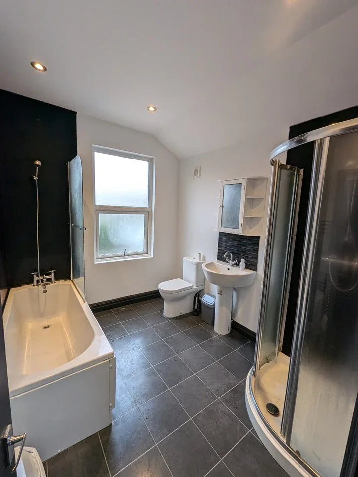 Room Ford Close in Crewe