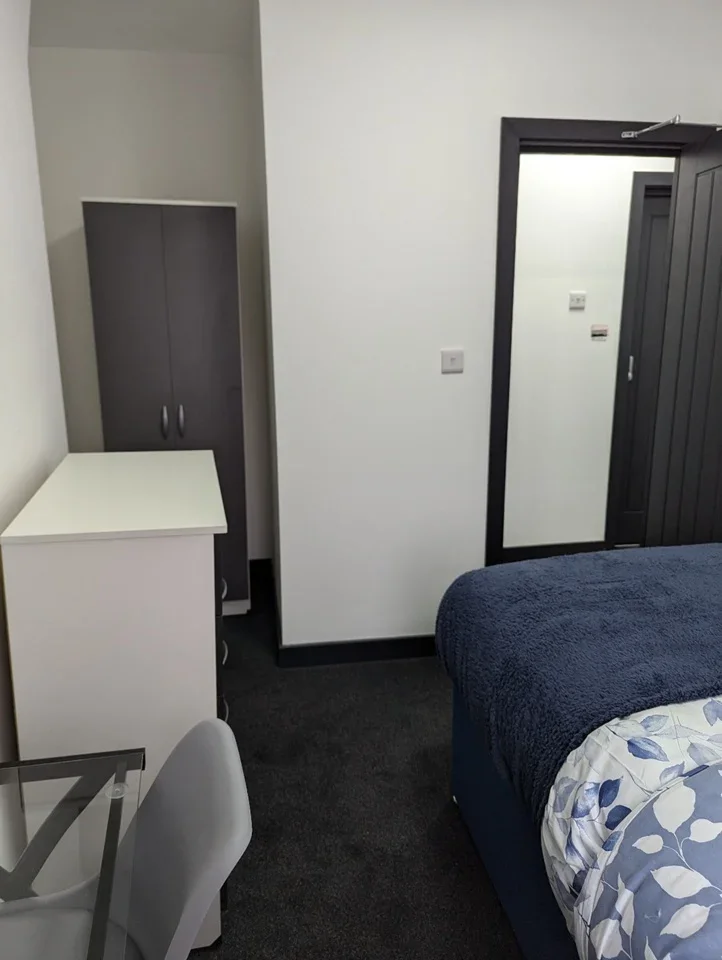 Room Ford Close in Crewe
