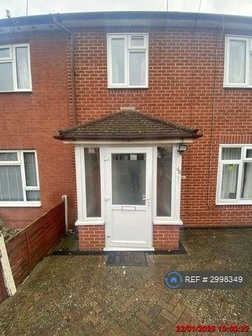 House Lullingstone Crescent in Greater London