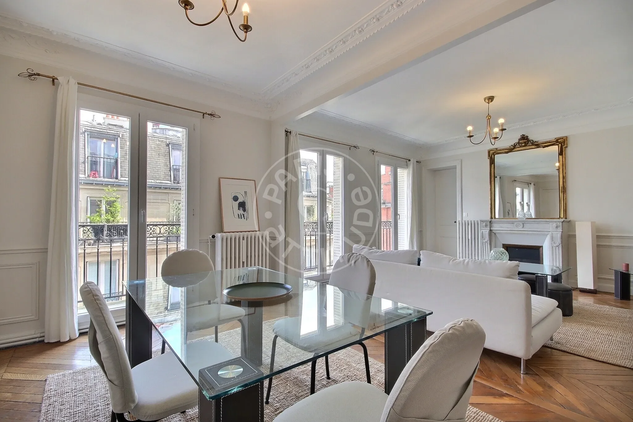 Appartement Rue Médéric à Paris