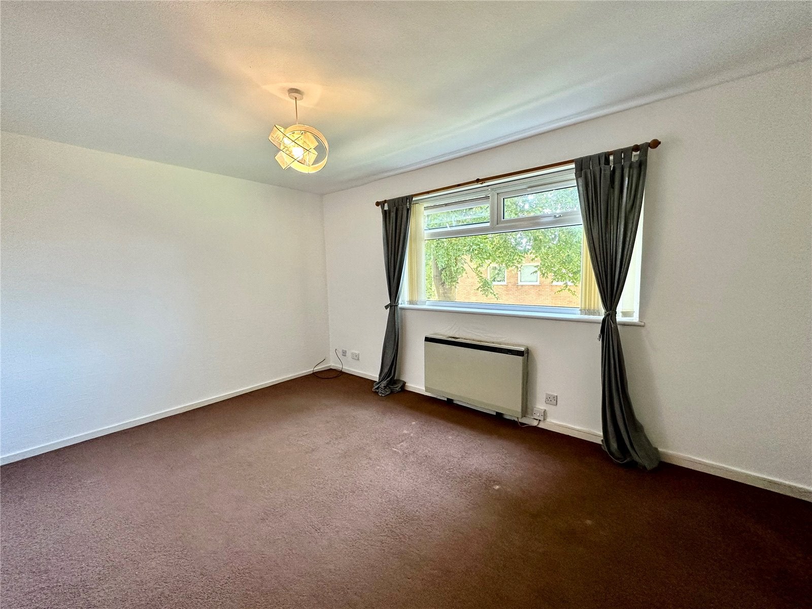 Flat Cholmondeley Road in Salford