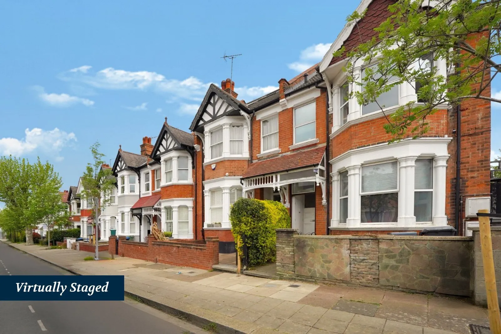 Flat Kings Road in Greater London