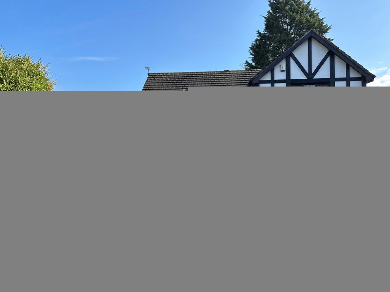 House Fairacres in Reigate and Banstead
