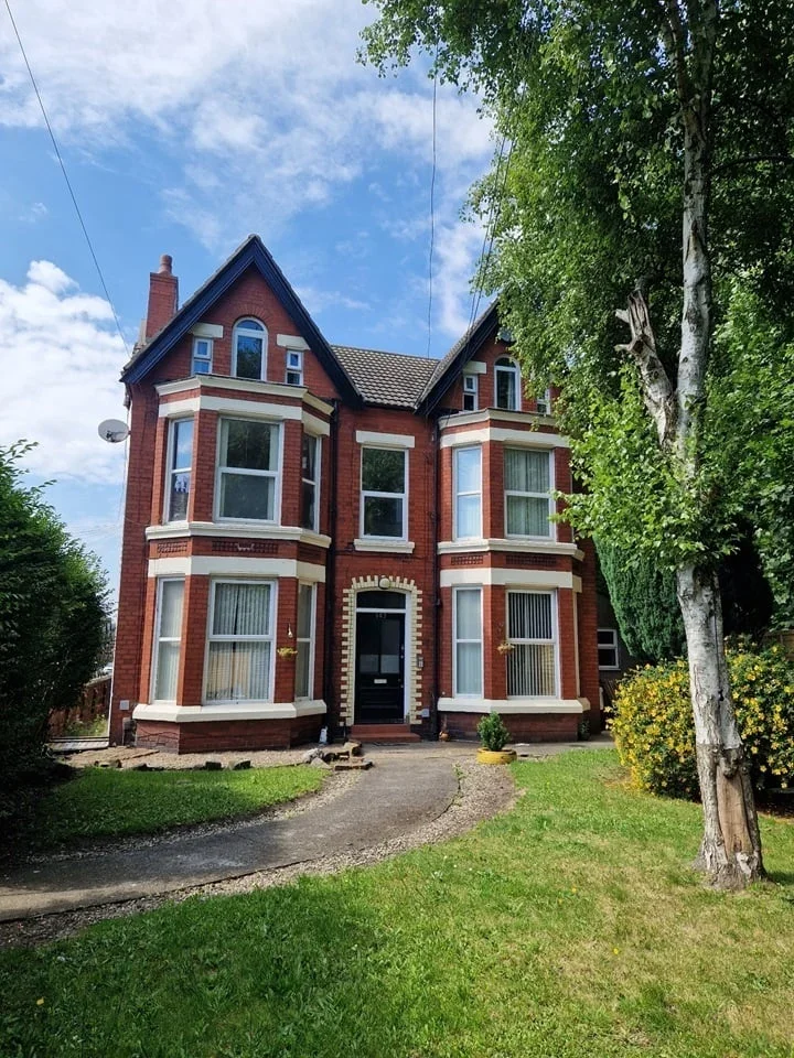 Flat Garmoyle Road in Liverpool