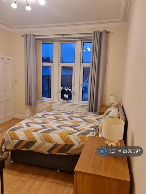 Flat St Crispin's Place in Falkirk