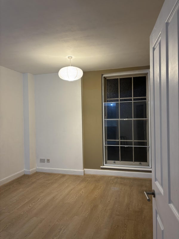 Flat Lower Clapton Road in Greater London