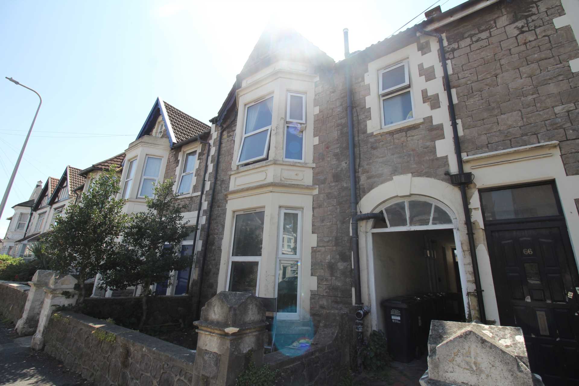 Flat Clevedon Road in Weston-super-Mare
