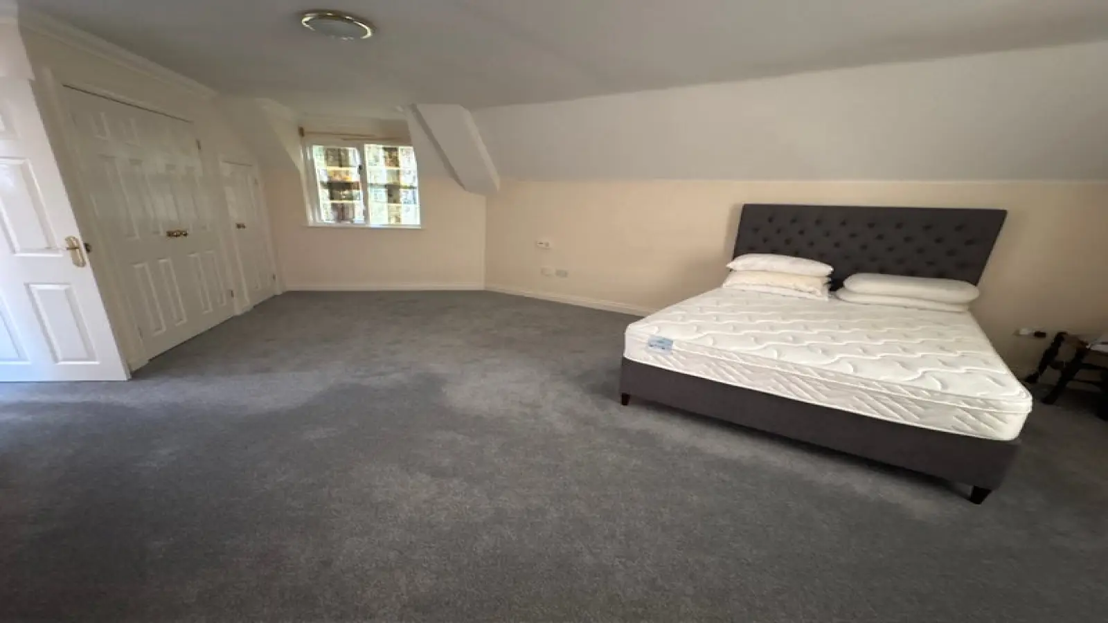 Flat Trumps Green Road in Borough of Runnymede