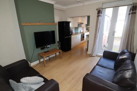 Flat Cranwell Street in Lincoln