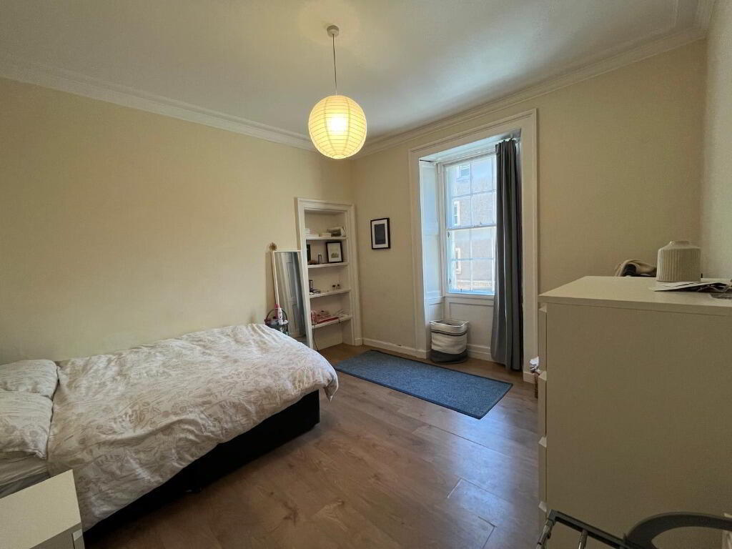 Flat New Mart Road in City of Edinburgh